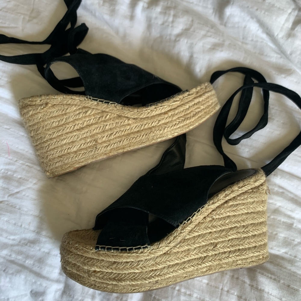 only worn a few times, great condition